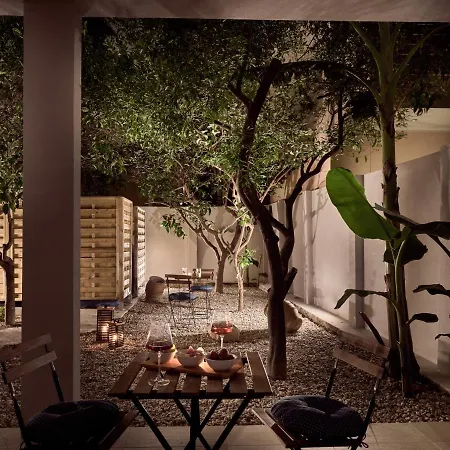 Margie Daire Zakintos